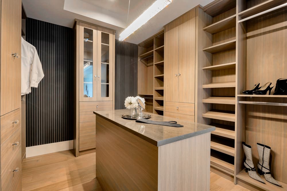 Custom WalkIn Closets Greenville,SC Closets Plus Inc.